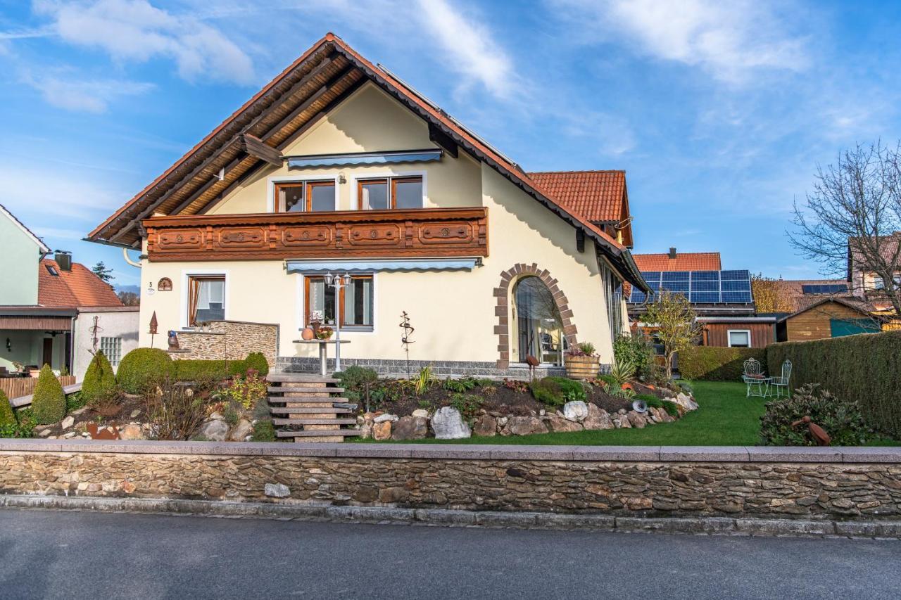 Ferienwohnung Haus Hanni มูสบัค ภายนอก รูปภาพ