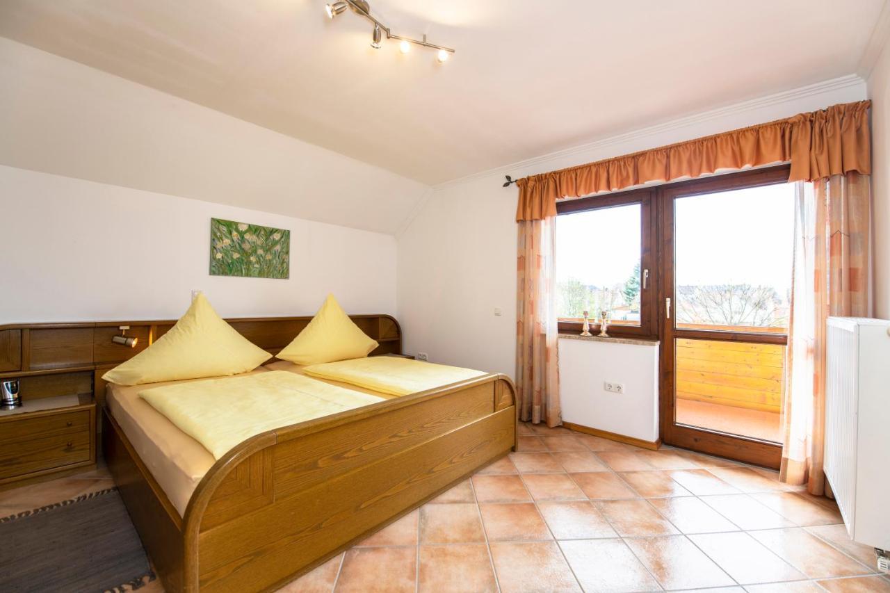 Ferienwohnung Haus Hanni มูสบัค ภายนอก รูปภาพ